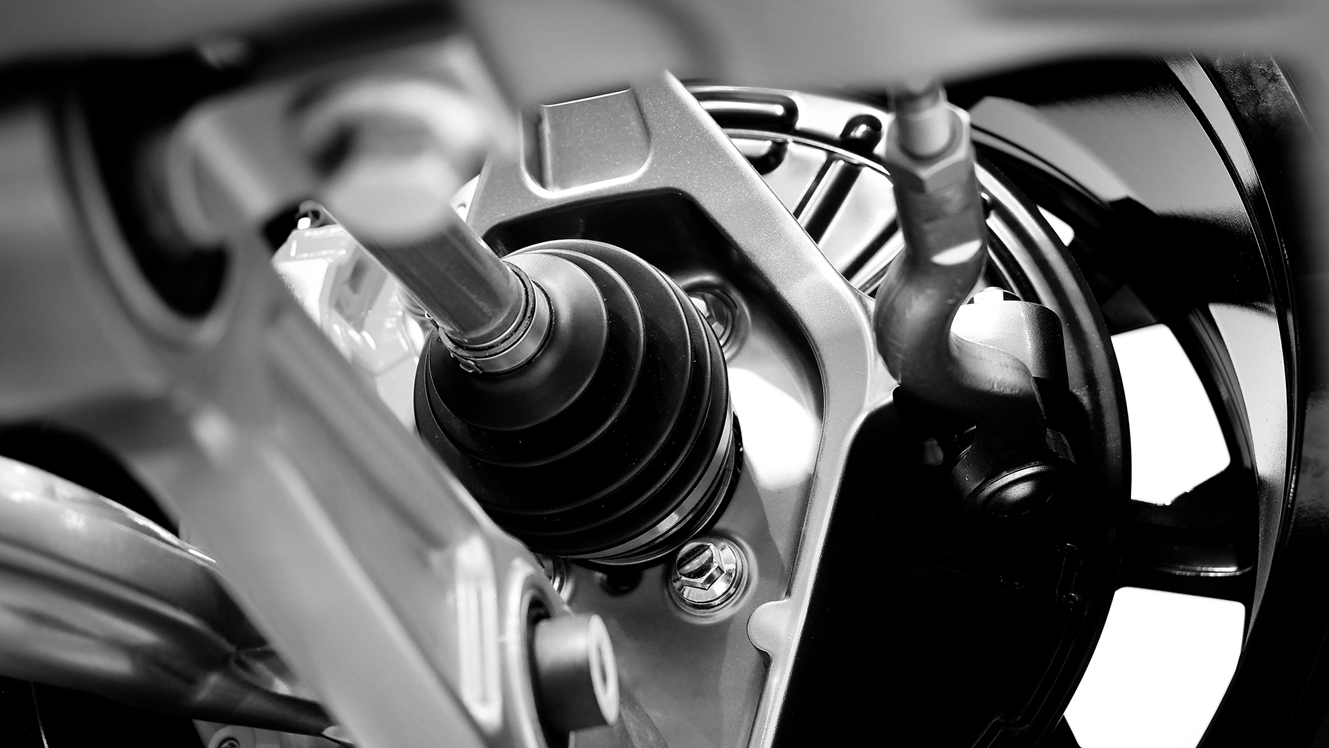 car-suspension-and-drive-shaft-structure Steering components are among the most safety-critical parts in any vehicle. From passenger cars and heavy-duty trucks to specialized off-highway equipment, these parts ensure precise control and stability on the road. Because of their importance, manufacturing steering components requires a machine shop with specialized expertise, precision equipment, and rigorous quality control.